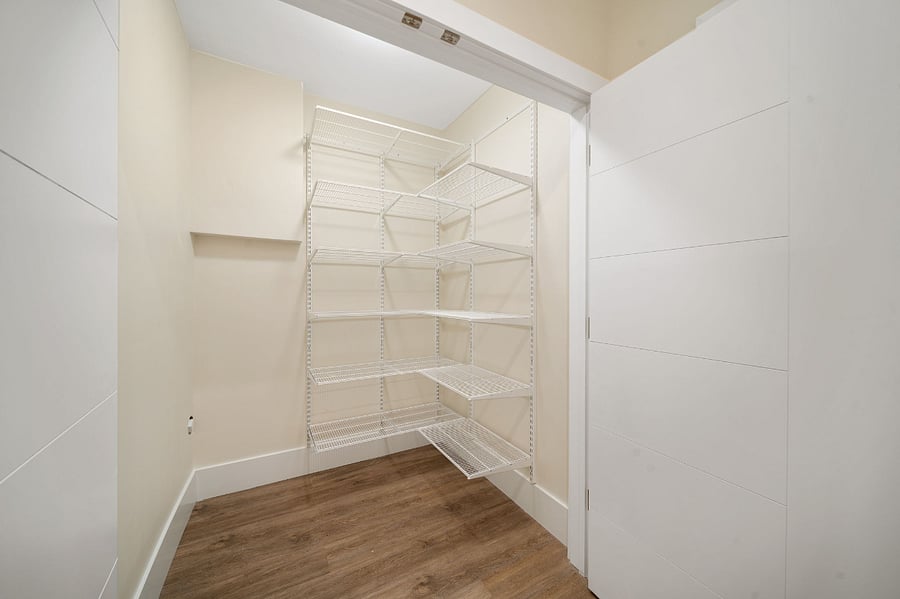 Furnished Finder property 737205_2 photo 17