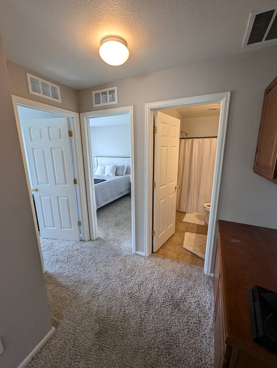 Lower level furnished room/bath