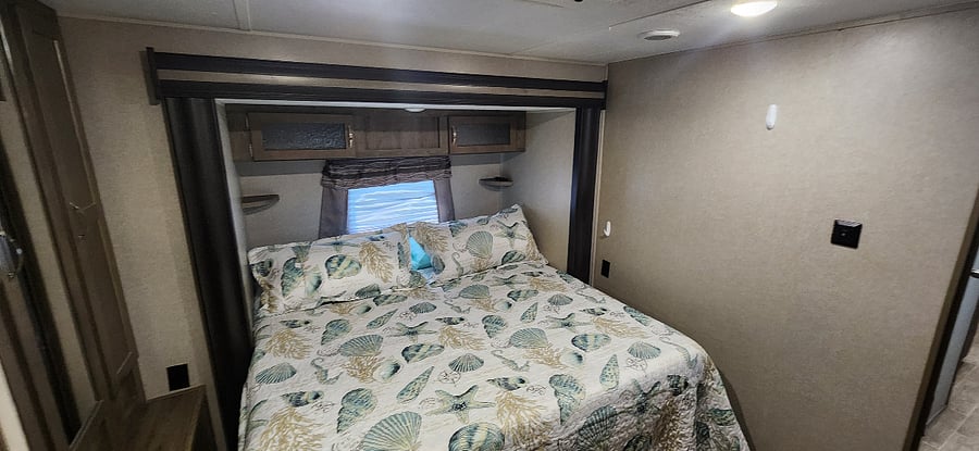 Furnished Finder property 737225_1 photo 15
