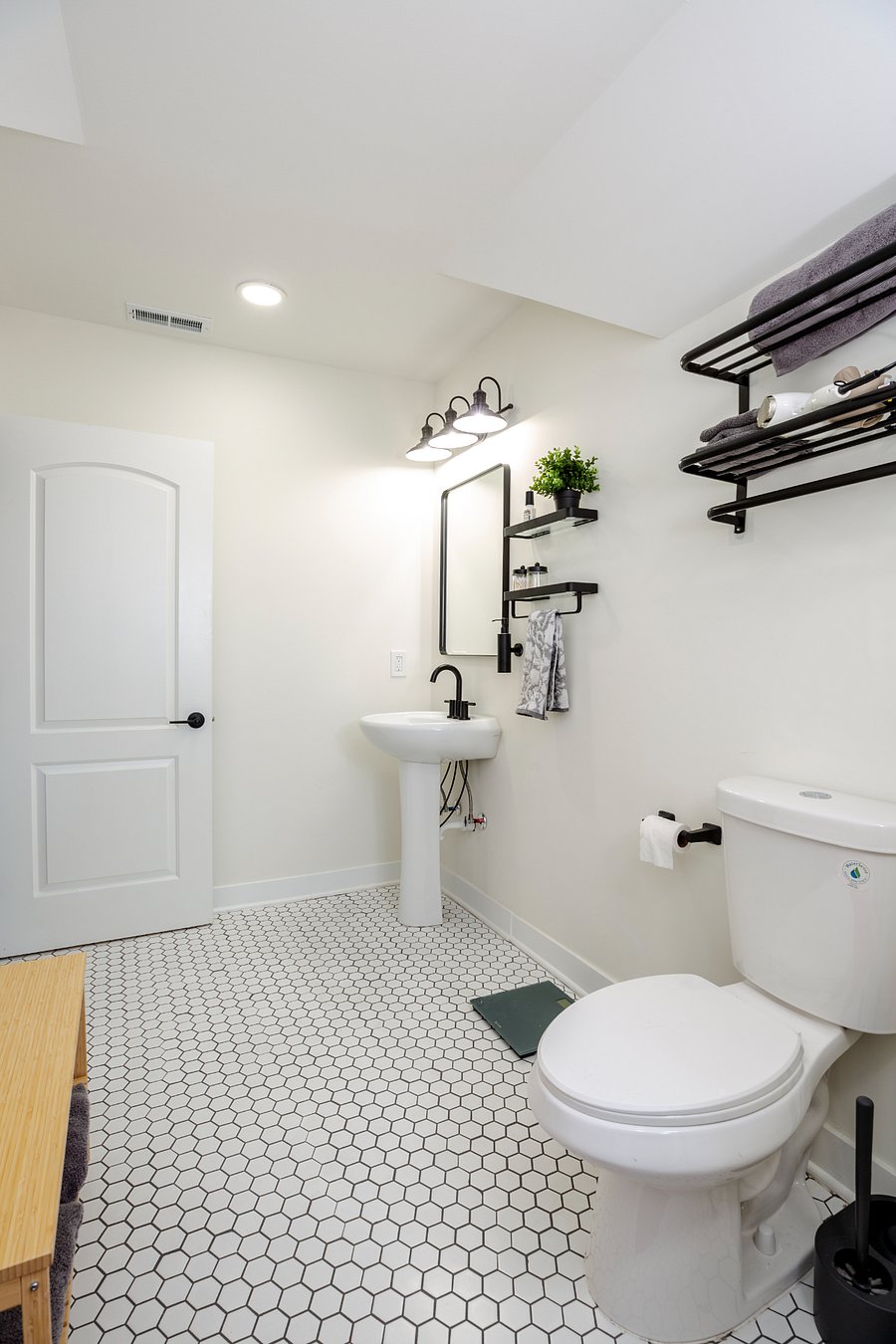 Furnished Finder property 737315_2 photo 11