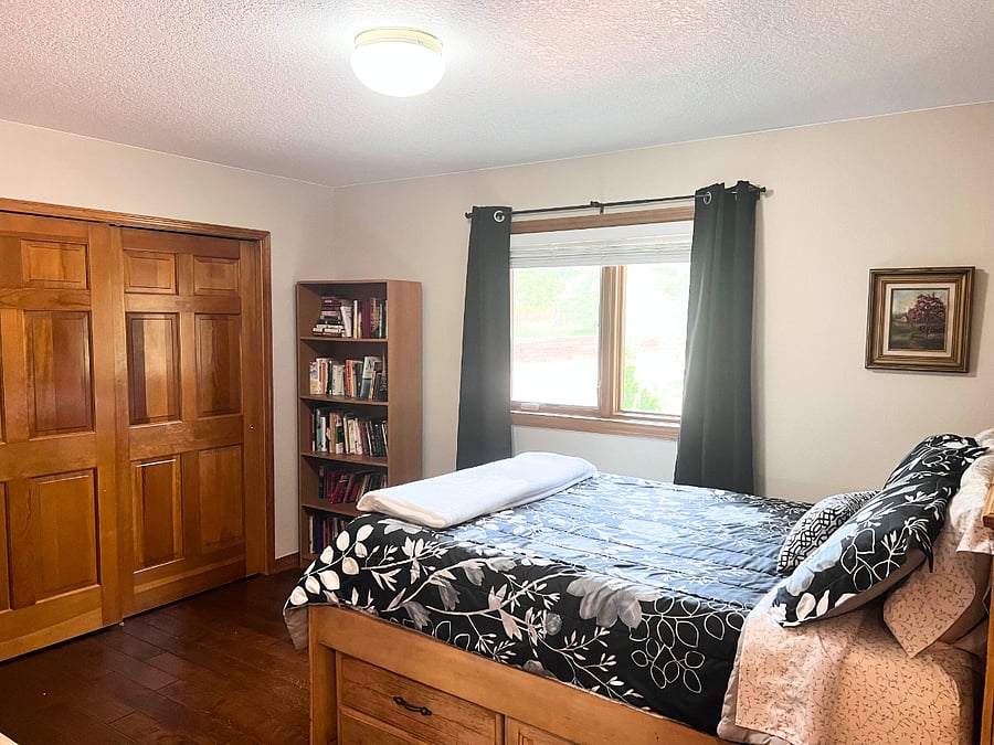 Bedroom 1. Blackout curtains