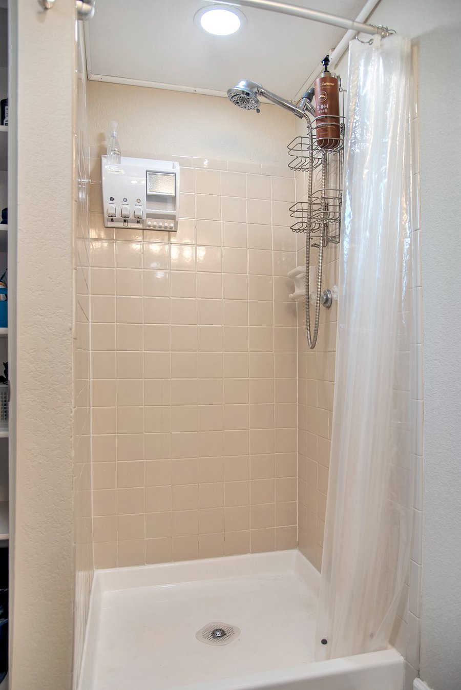 Furnished Finder property 737440_1 photo 19