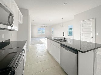 Furnished Finder property 737441_1 photo 12