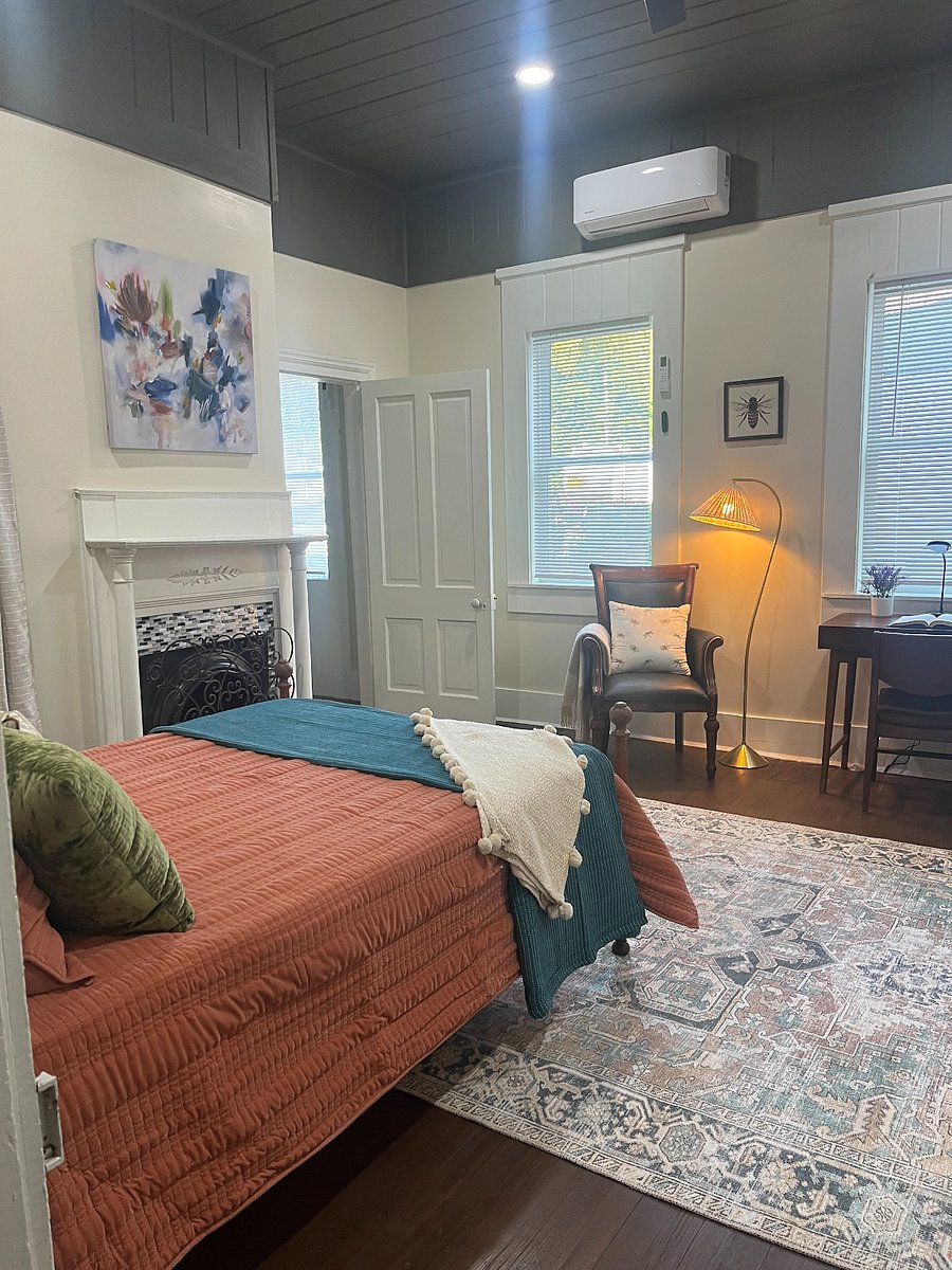 Bedroom #1 has a full size bed, desk/ work space