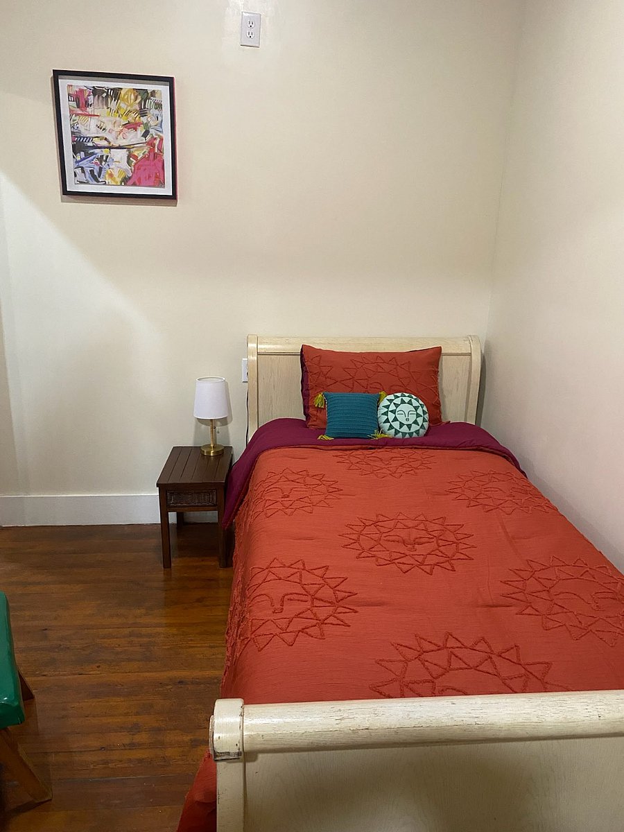 Bedroom #3 - Twin bed 