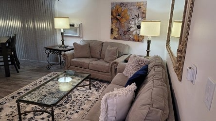 Furnished Finder property 737540_1 photo 9