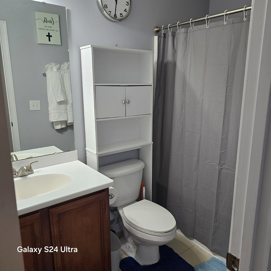 Full Bathroom with shelve