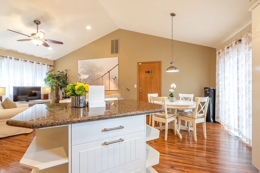 Furnished Finder property 737598_1 photo 8