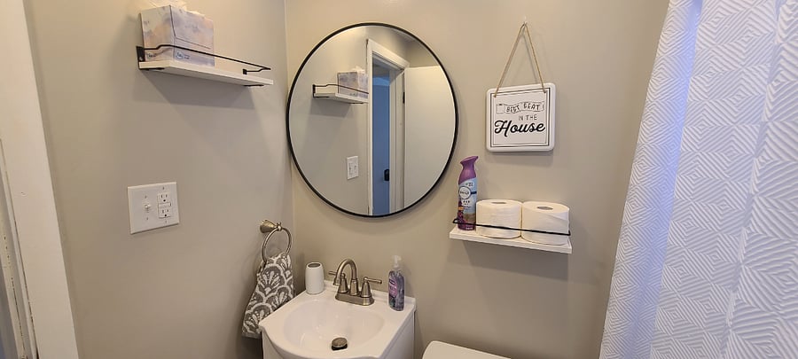 Unit 1 Bathroom