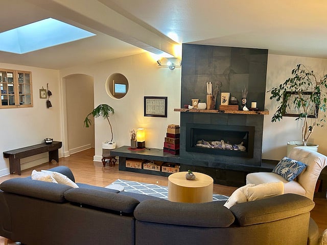 Living room with gas fireplace.