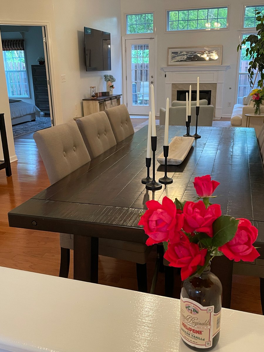 Seating for 6-12 people (extra leafs available) so have a celebration ...