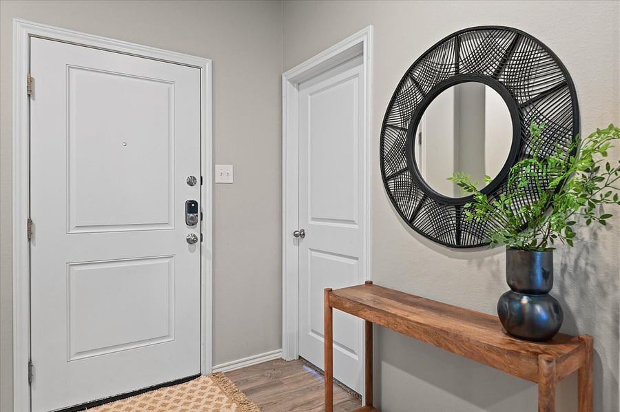 Furnished Finder property 737731_1 photo 3
