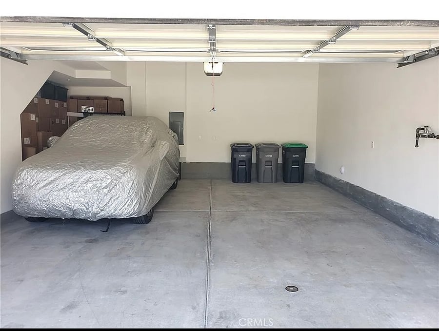 Attached 1 car garage