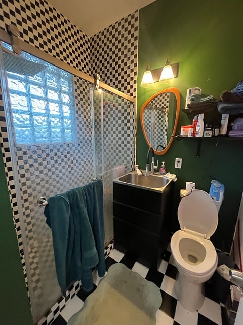 Bathroom - it's groovy baby!