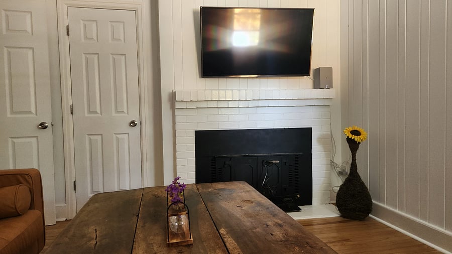Study room with 50-inch LG smart TV