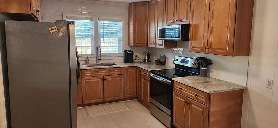 Completely updated kitchen with all new appliances.