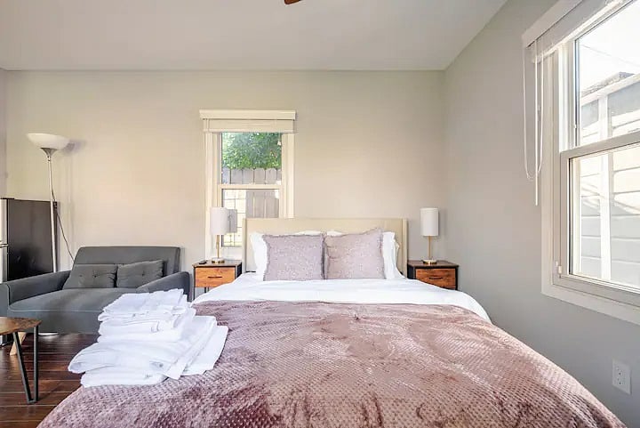 Furnished Finder property 738046_2 photo 5