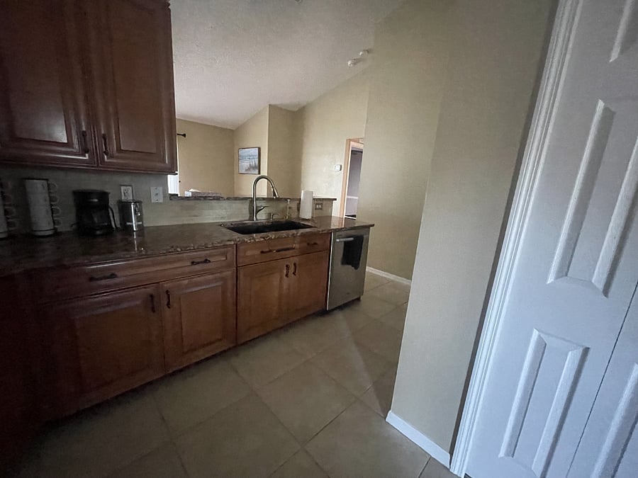 Furnished Finder property 738087_1 photo 33