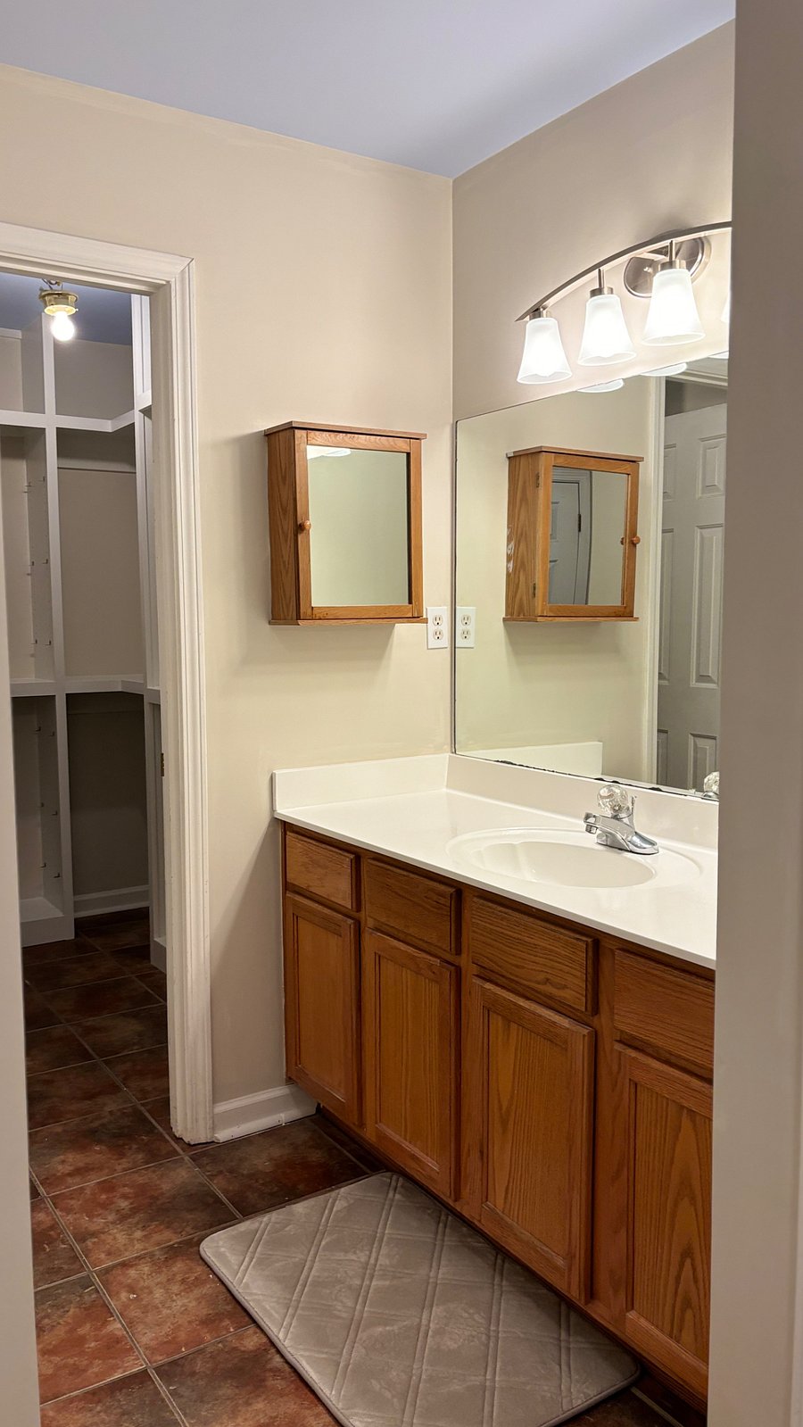 Furnished Finder property 738115_1 photo 9