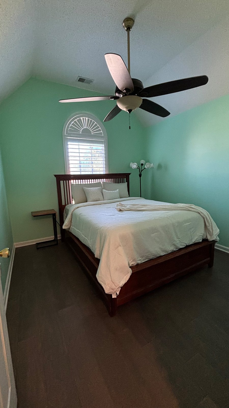 Furnished Finder property 738115_1 photo 15