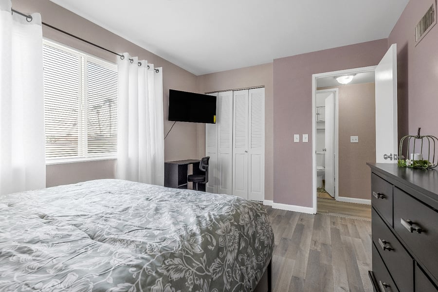Furnished Finder property 738179_1 photo 8