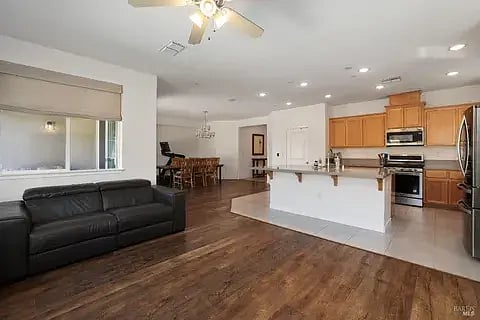 Furnished Finder property 738184_1 photo 4