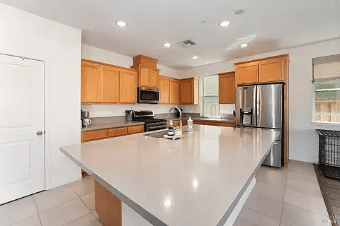 Furnished Finder property 738184_1 photo 5