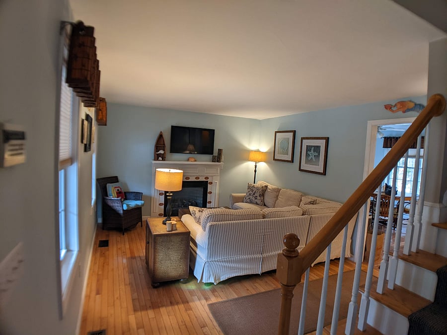 Cozy living room with gas fireplace