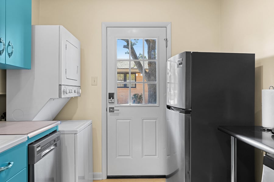 Side 2: in unit washer and dryer + full size kitchen appliances.