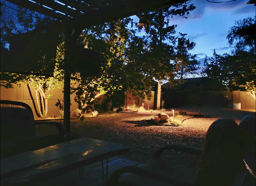 Thoughtfully designed backyard lighting for nice ambience! 