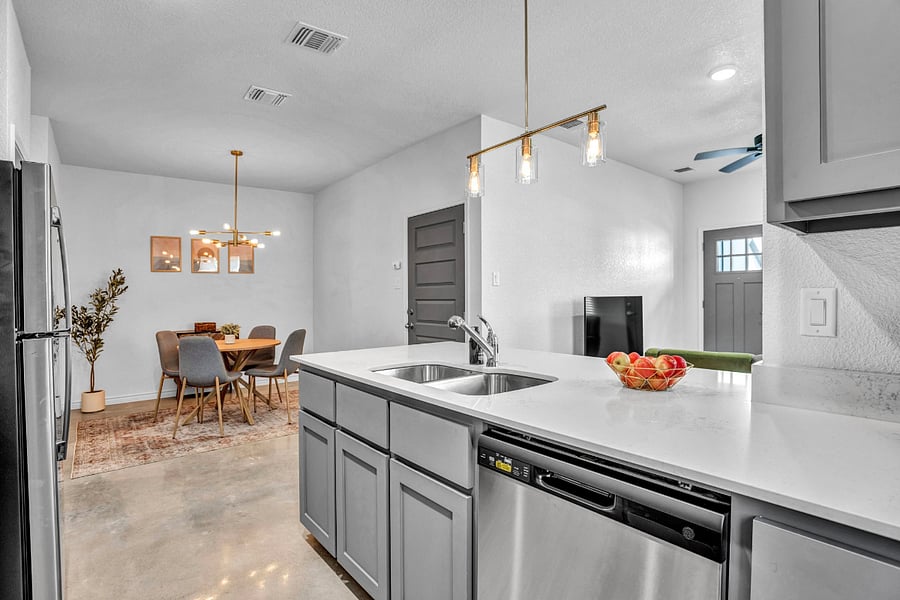 Furnished Finder property 738337_1 photo 6