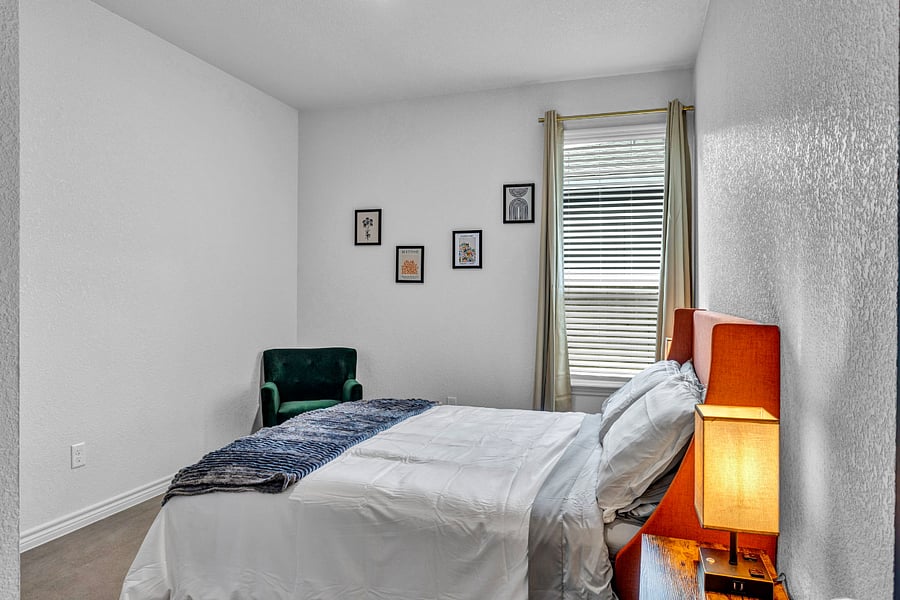 Furnished Finder property 738337_2 photo 18