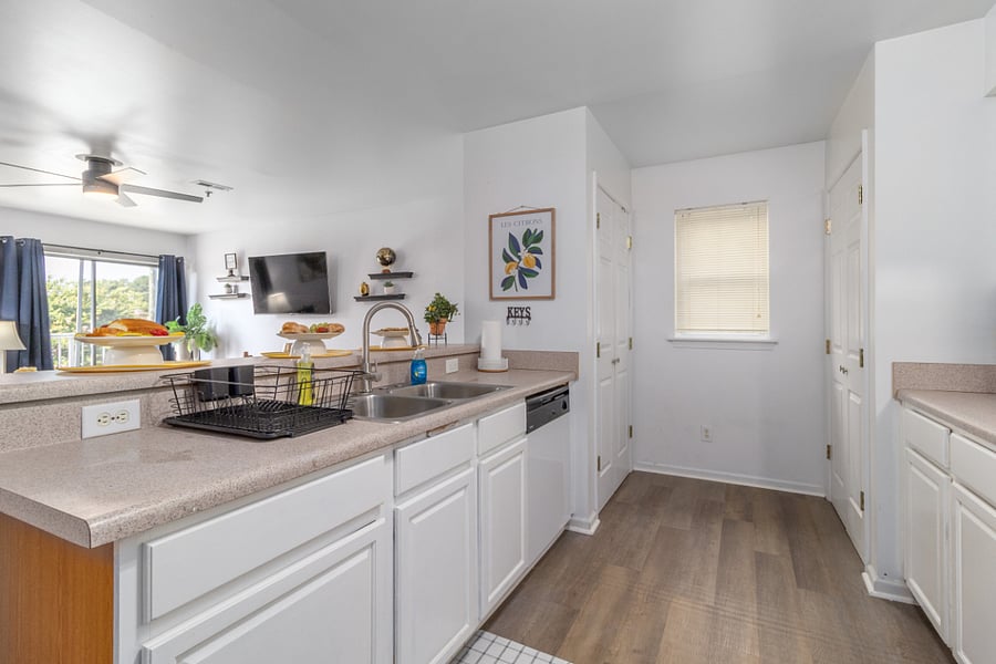 Furnished Finder property 738413_1 photo 14