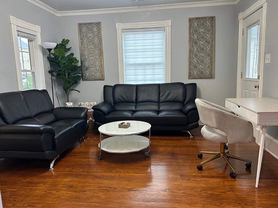 Furnished Finder property 738425_1 photo 1