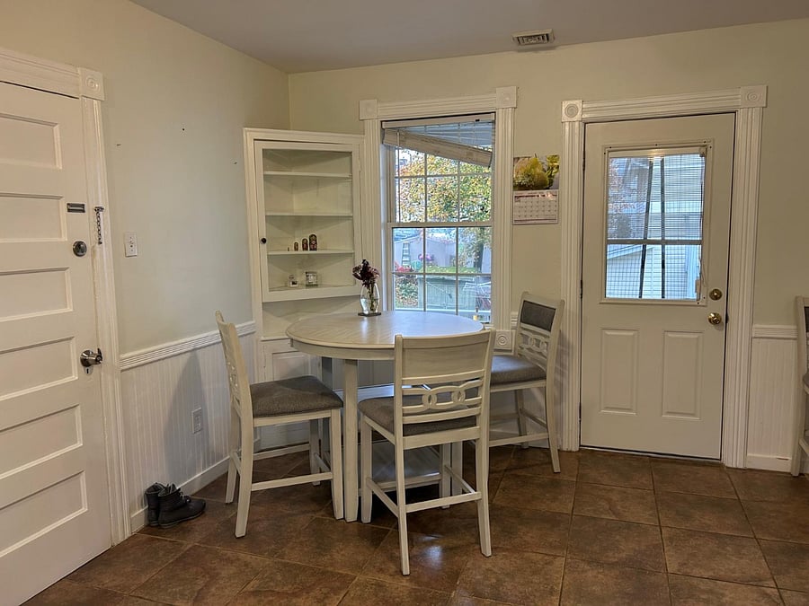 Furnished Finder property 738425_1 photo 8