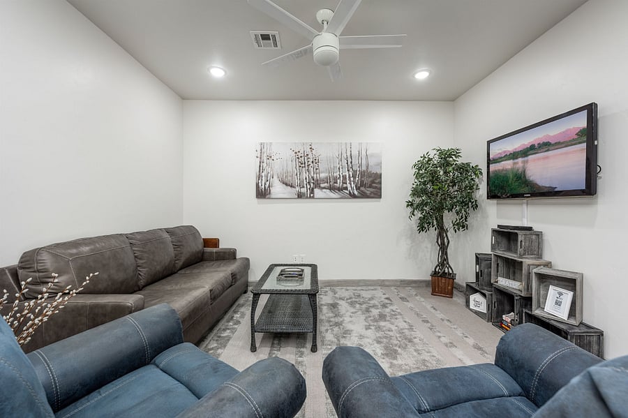Furnished Finder property 738437_1 photo 3