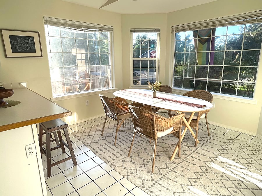 Dining area with bay windows