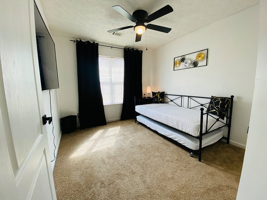 Furnished Finder property 738484_1 photo 3