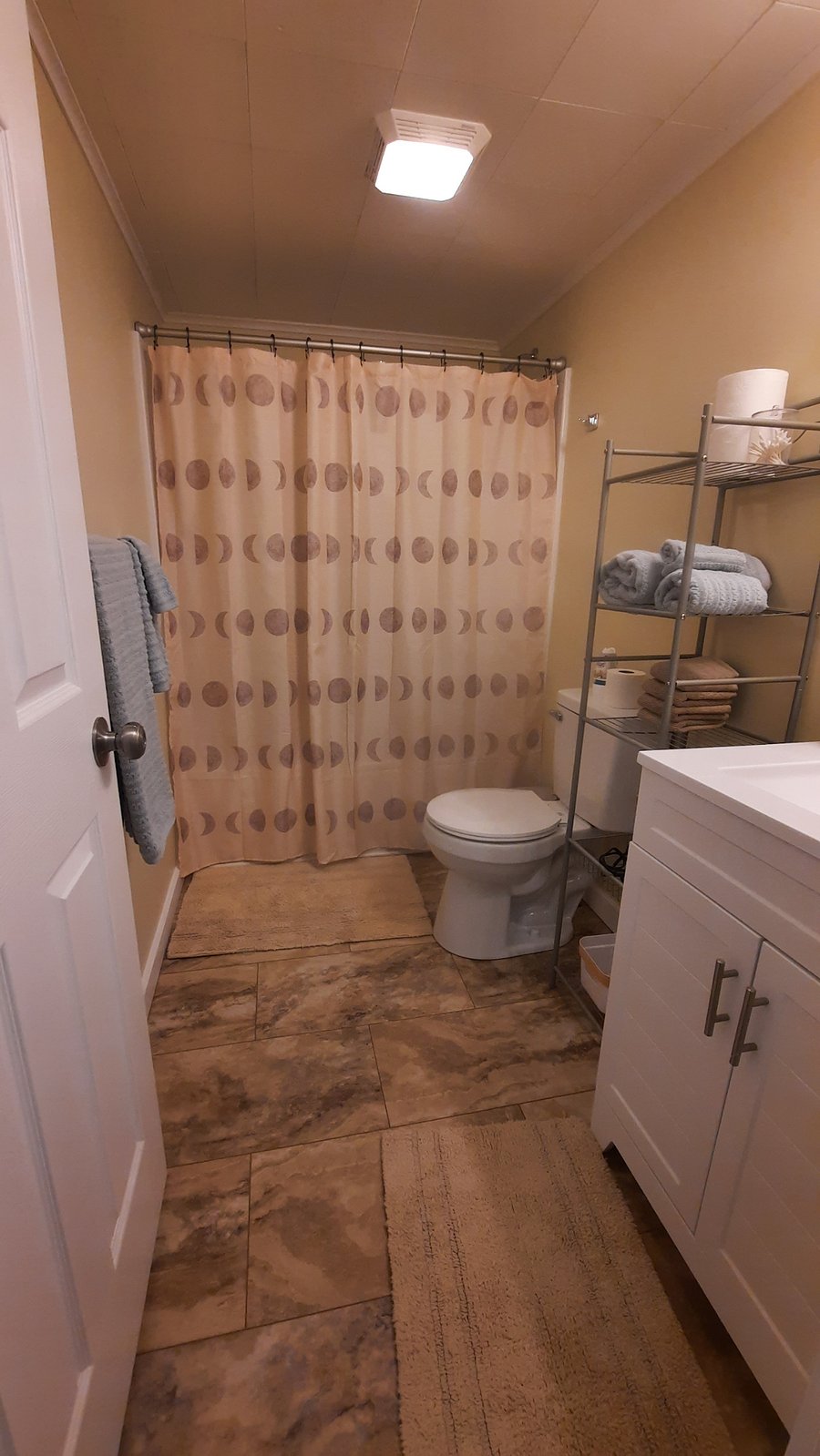 Furnished Finder property 738498_1 photo 10