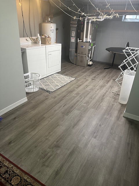 Huge Laundry & Ping Pong Room