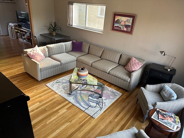 Living Room fr Front Hall