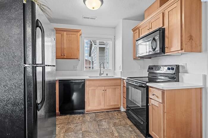 Furnished Finder property 738614_1 photo 3