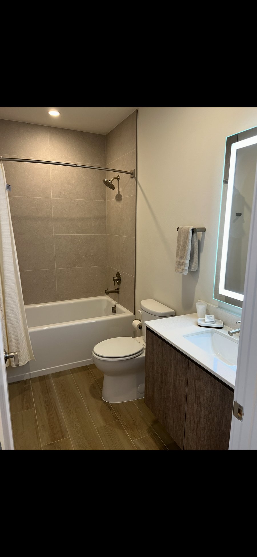 Furnished Finder property 738676_1 photo 34