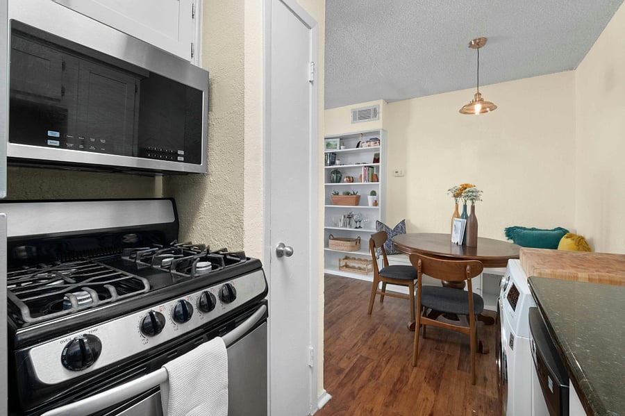 Furnished Finder property 738677_1 photo 10