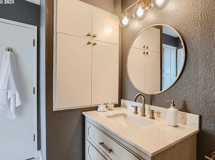 Bathroom vanity and mirror