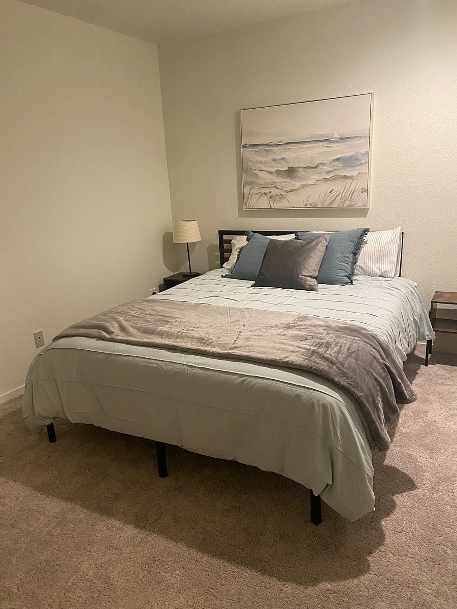 Queen be in second bedroom