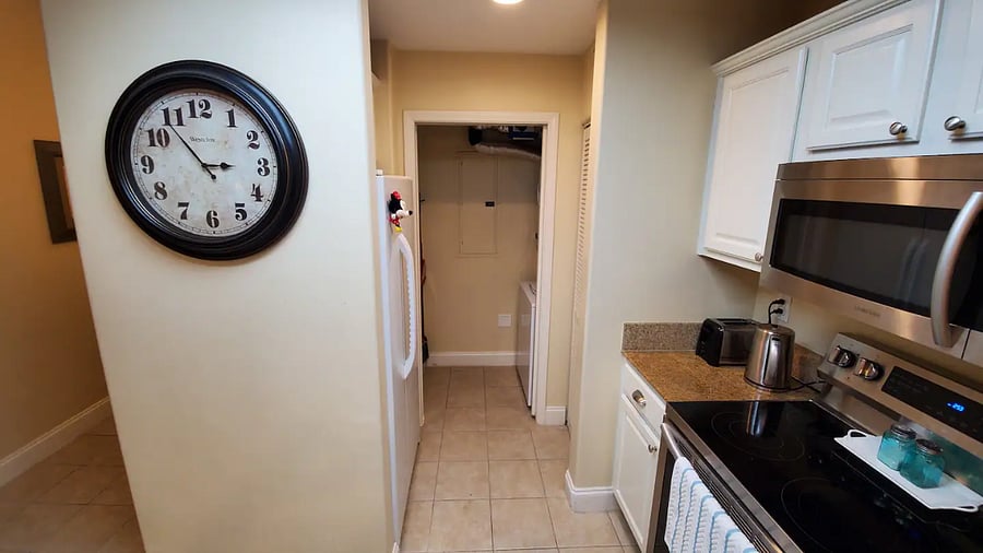 Furnished Finder property 738692_1 photo 9