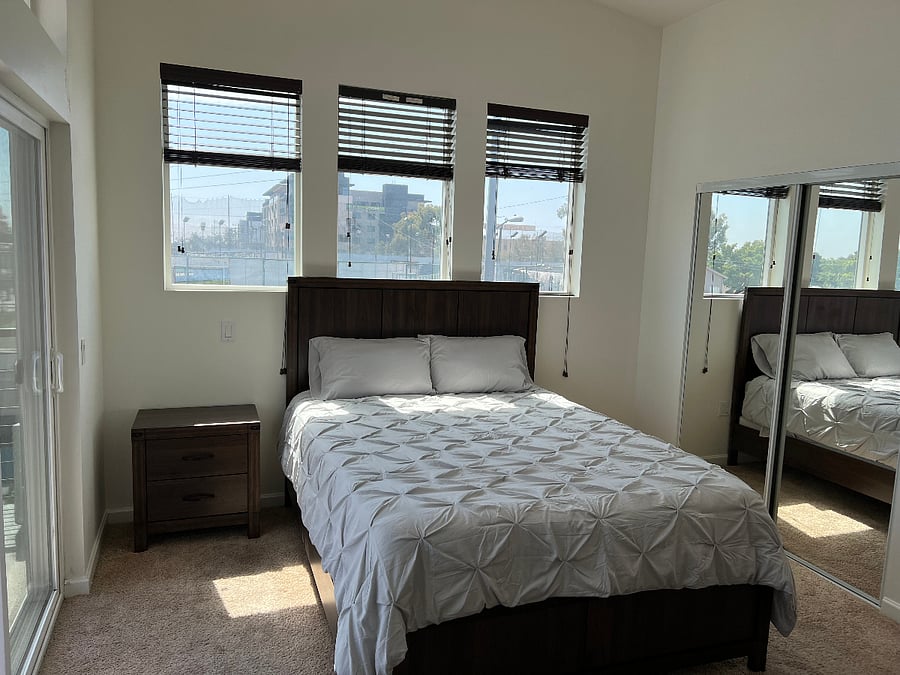 Furnished Finder property 738731_1 photo 3