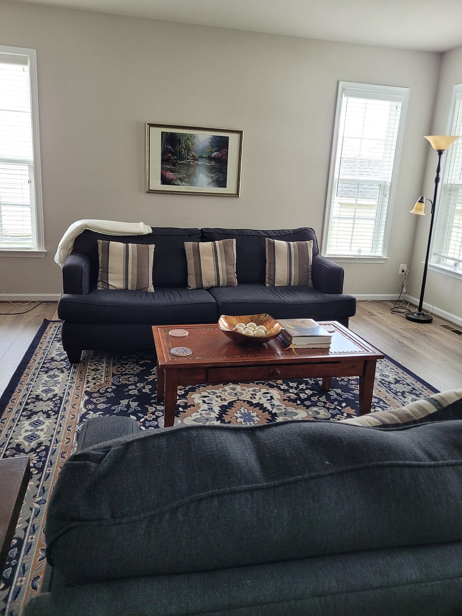 1st-floor Living Room