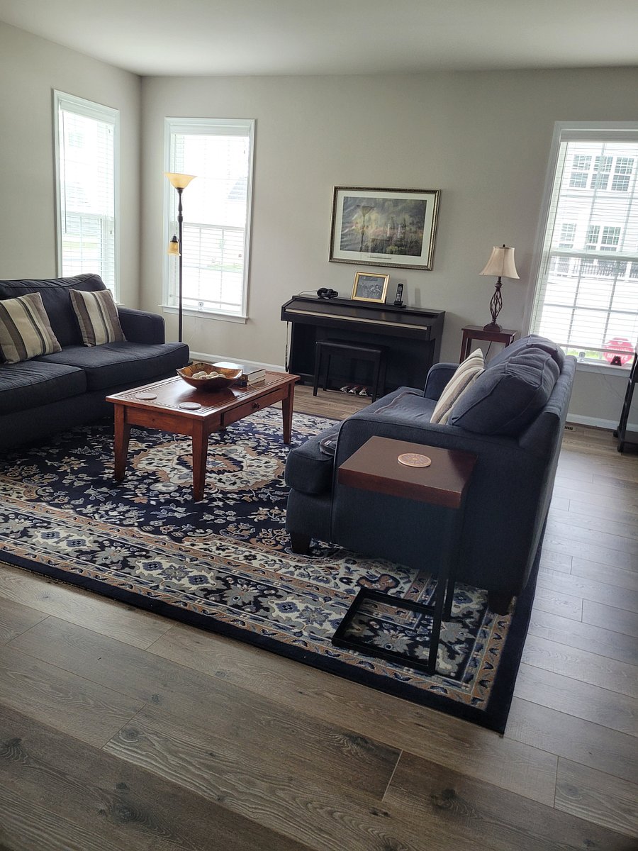 1st-floor Living Room